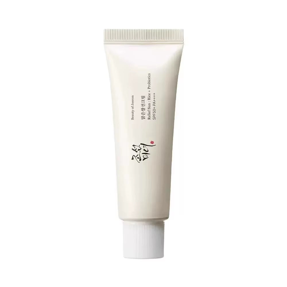 Korean Sunscreen Spf50+Anti Sweat Refreshing and Non Greasy Protecting the Skin from UV Damage Daily Commute