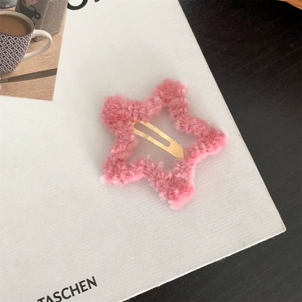 Trendy Y2K Star Hairpins Girls Cute Sweet Plush Autumn Winter Barrettes Pentagram Hair Clips for Women Hair Accessories Headwear