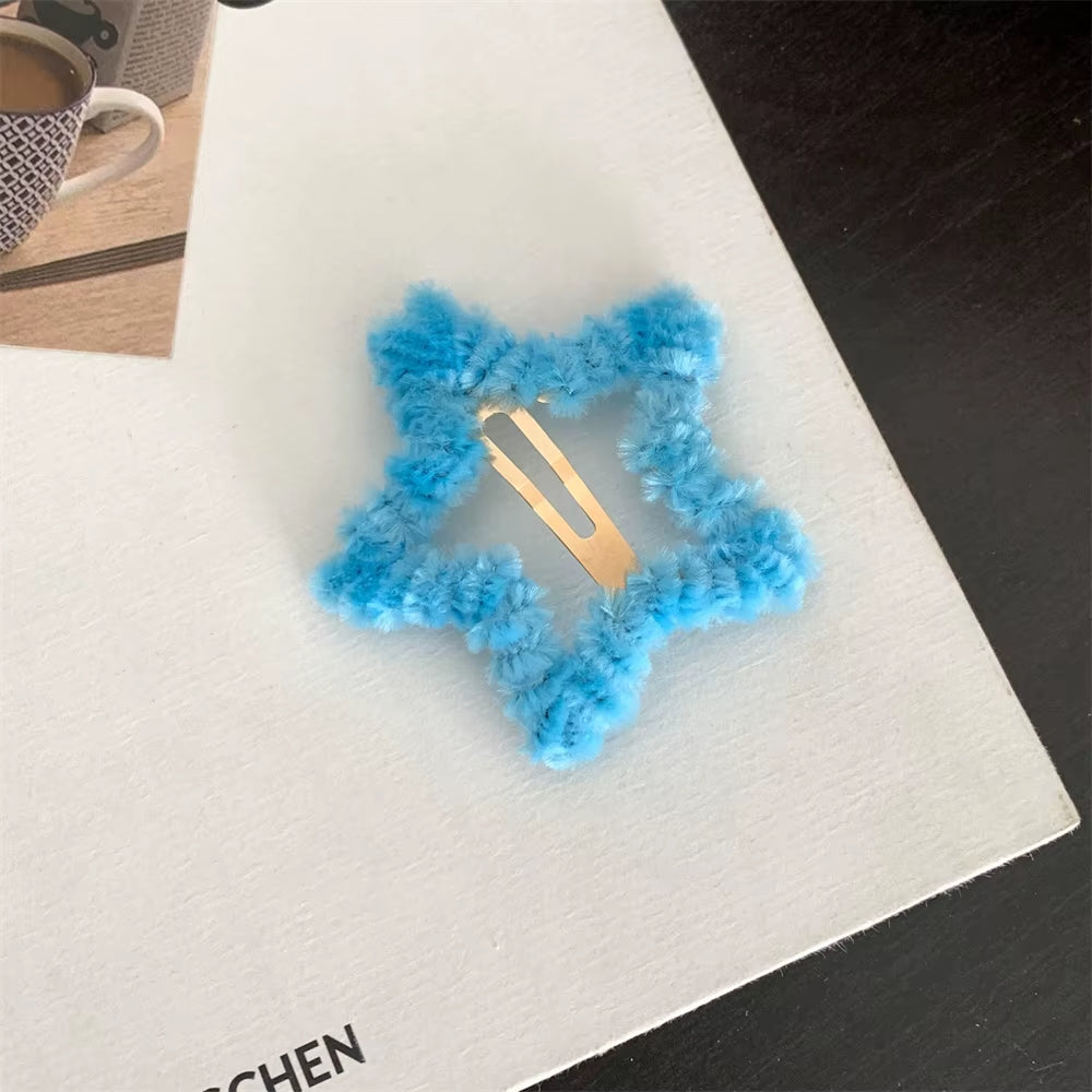 Trendy Y2K Star Hairpins Girls Cute Sweet Plush Autumn Winter Barrettes Pentagram Hair Clips for Women Hair Accessories Headwear