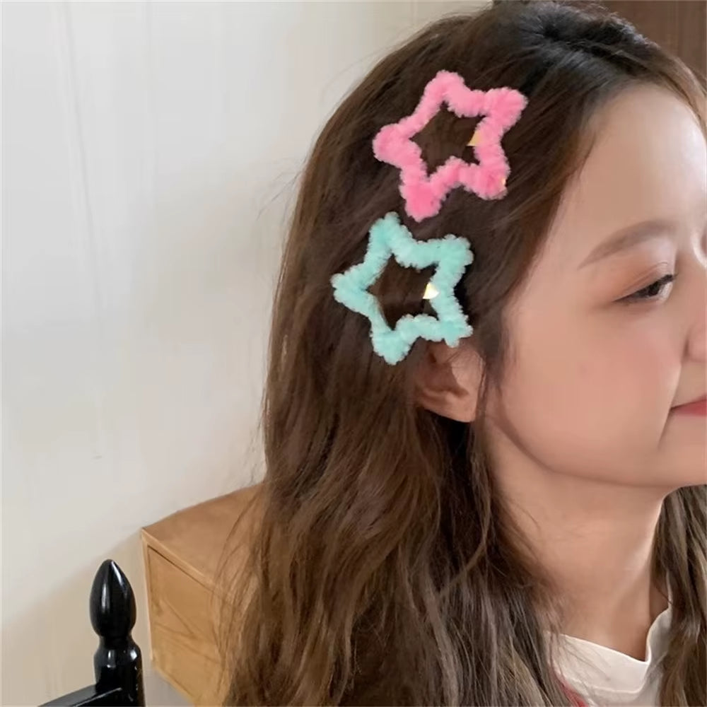 Trendy Y2K Star Hairpins Girls Cute Sweet Plush Autumn Winter Barrettes Pentagram Hair Clips for Women Hair Accessories Headwear